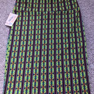 NWT L LuLaRoe  Cassie Pencil Skirt